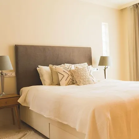 Acosta 1 By Asola Apartment *